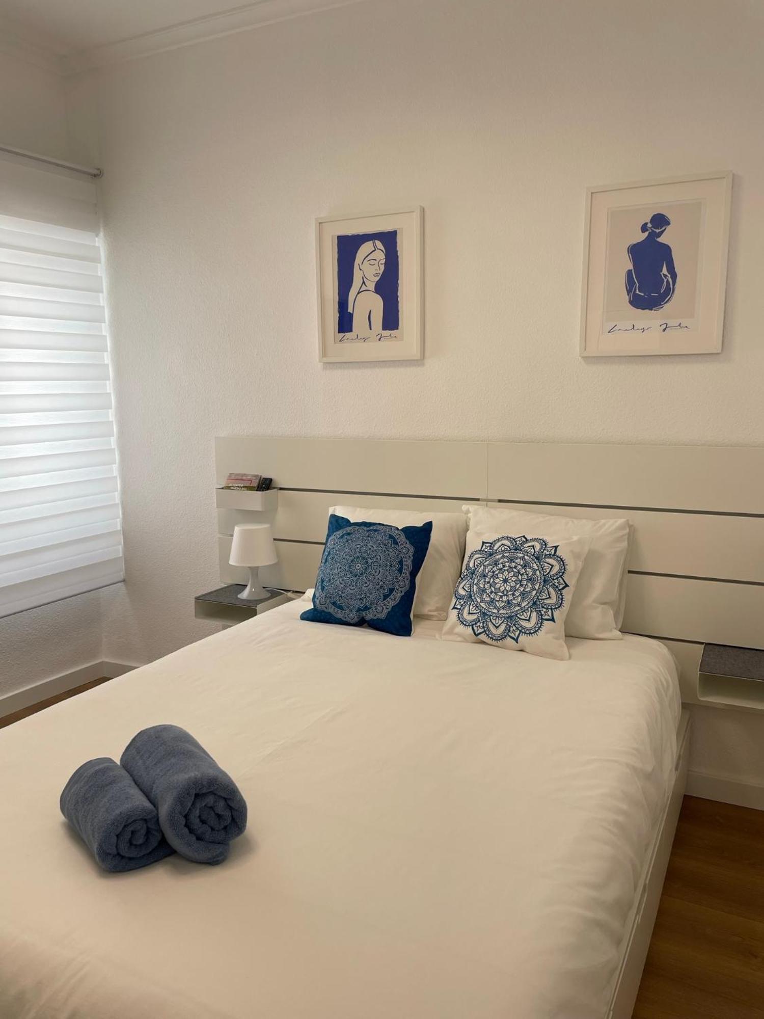Blanco Y Anil Plaza Apartment Valdepenas Exterior photo